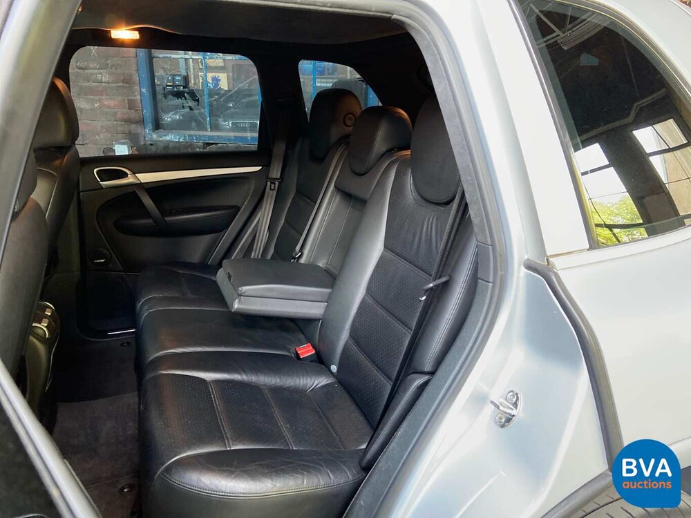 Porsche Cayenne Turbo 4.5 V8 450pk 2004 -Youngtimer-