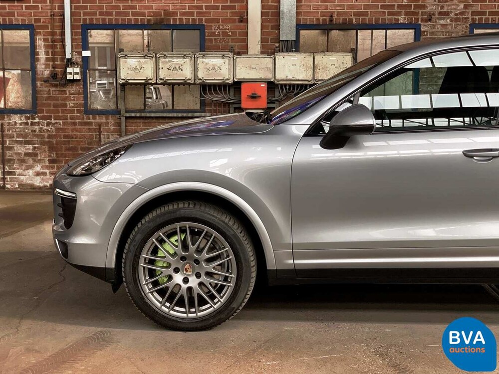 Porsche Cayenne S E-Hybrid Platinum Edition 3.0 V6 416pk 2016