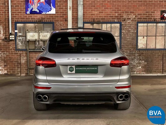 Porsche Cayenne S E-Hybrid Platinum Edition 3.0 V6 416pk 2016