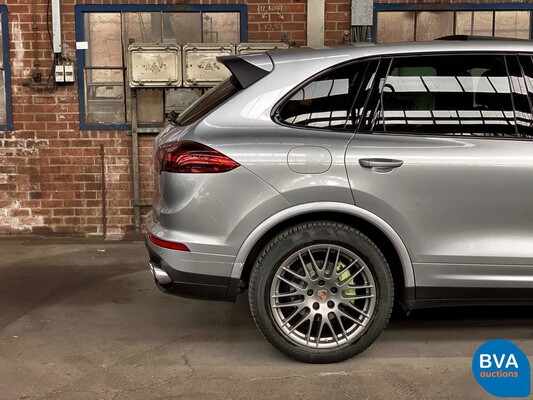 Porsche Cayenne S E-Hybrid Platinum Edition 3.0 V6 416pk 2016