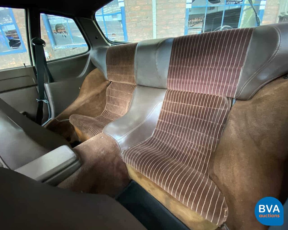 Porsche 944 2.5 Coupé -Origineel NL- 1983, JY-49-XL