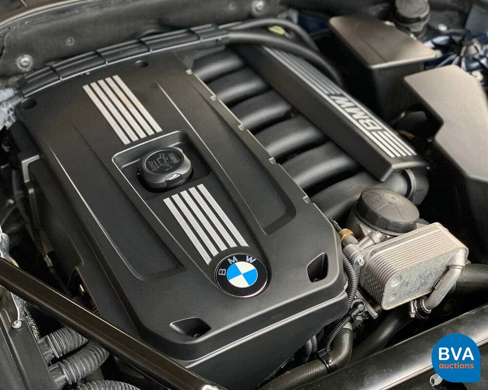 BMW 528I Touring 5er High Executive 6-Zylinder -Org. NL- + NAP, 32-PSZ-2.