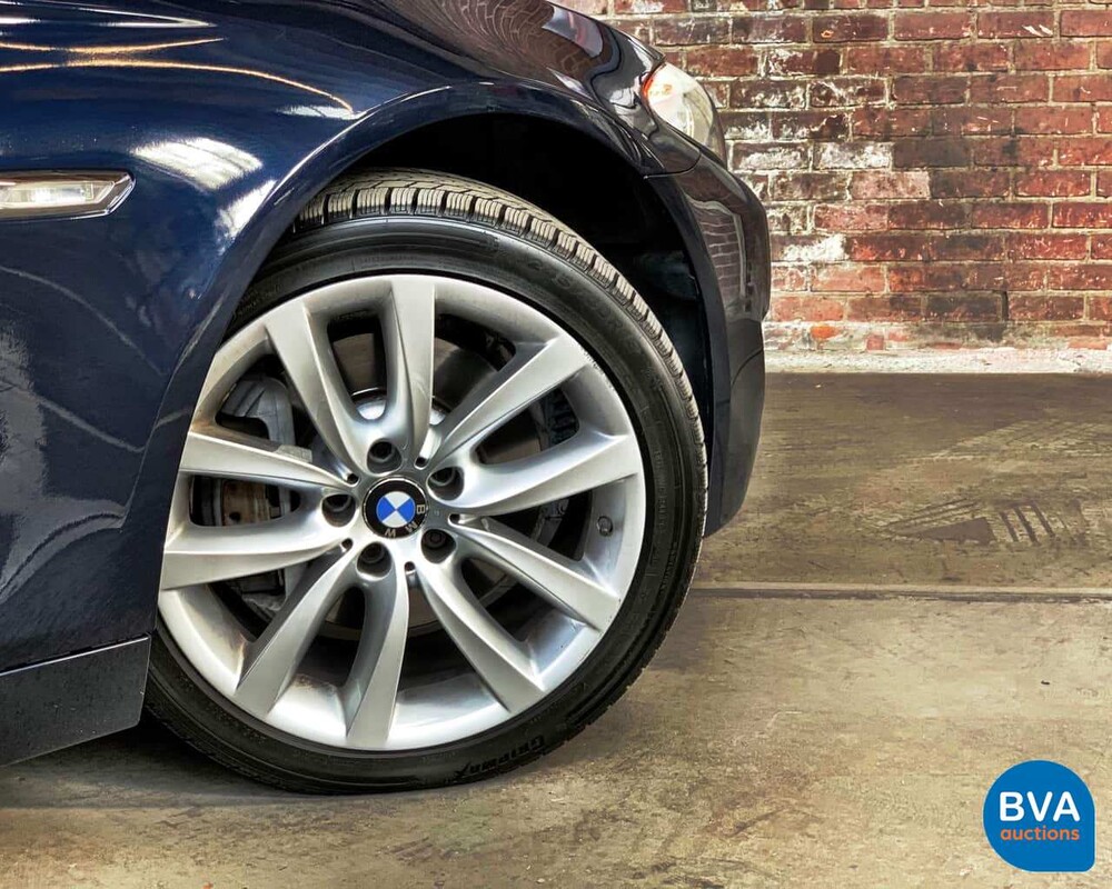 BMW 528I Touring 5er High Executive 6-Zylinder -Org. NL- + NAP, 32-PSZ-2.