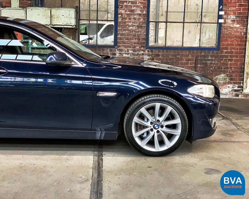 BMW 528I Touring 5er High Executive 6-Zylinder -Org. NL- + NAP, 32-PSZ-2.