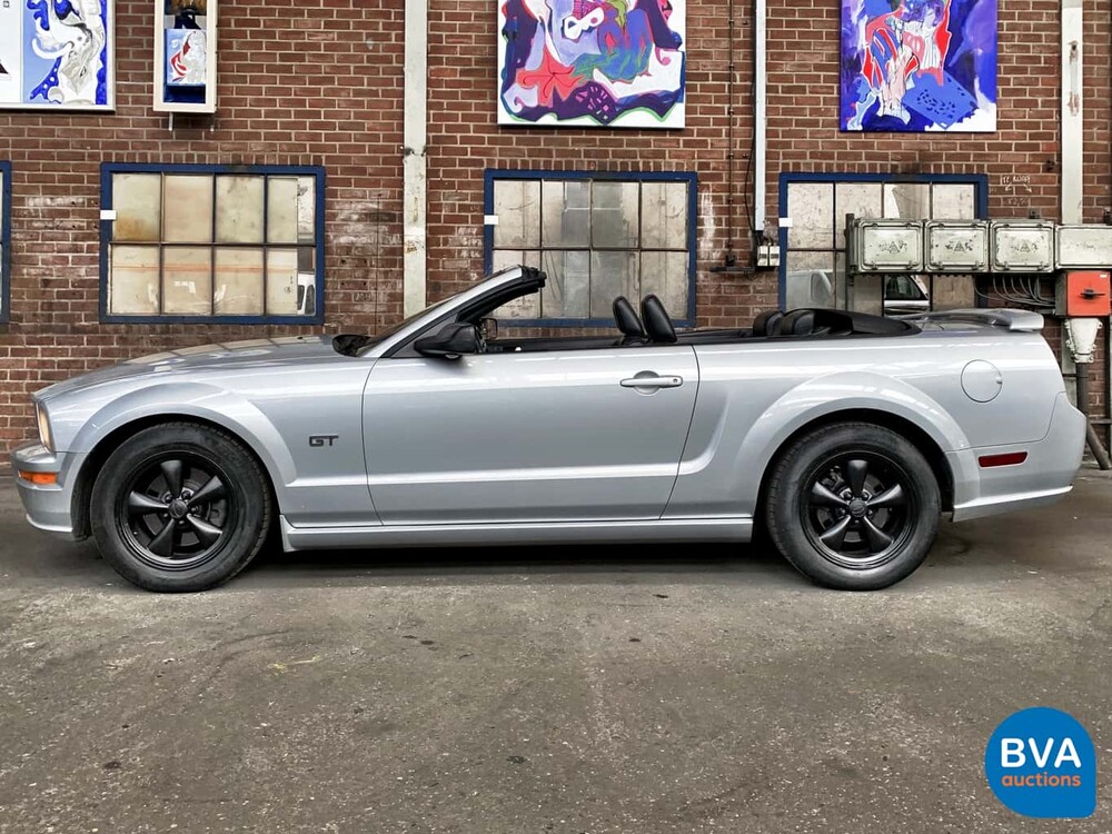 Ford Mustang Cabriolet 4.6 V8 GT Cabrio USA 2006, 13-ZF-SV.