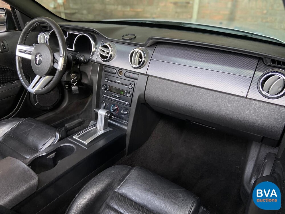 Ford Mustang Cabriolet 4.6 V8 GT Cabrio USA 2006, 13-ZF-SV.