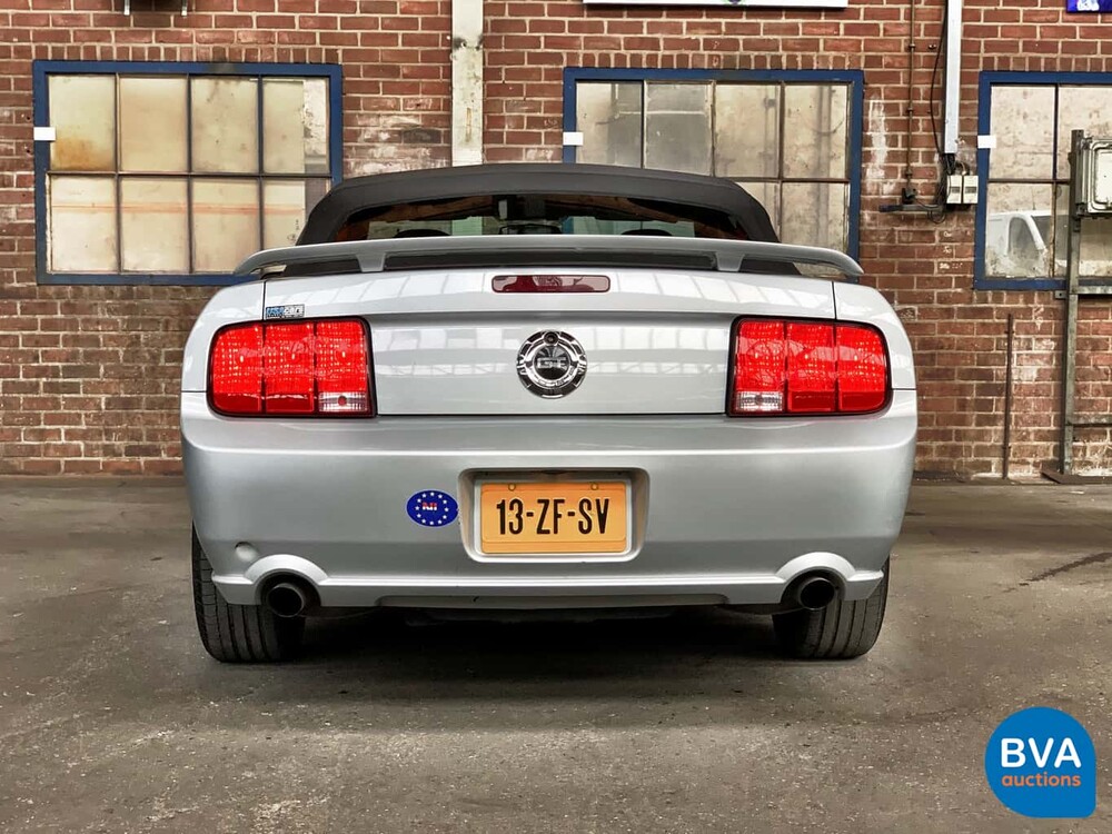 Ford Mustang Cabriolet 4.6 V8 GT Cabrio USA 2006, 13-ZF-SV.