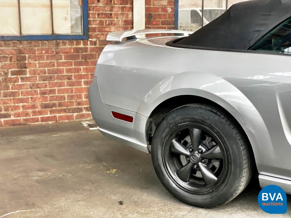 Ford Mustang Cabriolet 4.6 V8 GT Cabrio USA 2006, 13-ZF-SV.