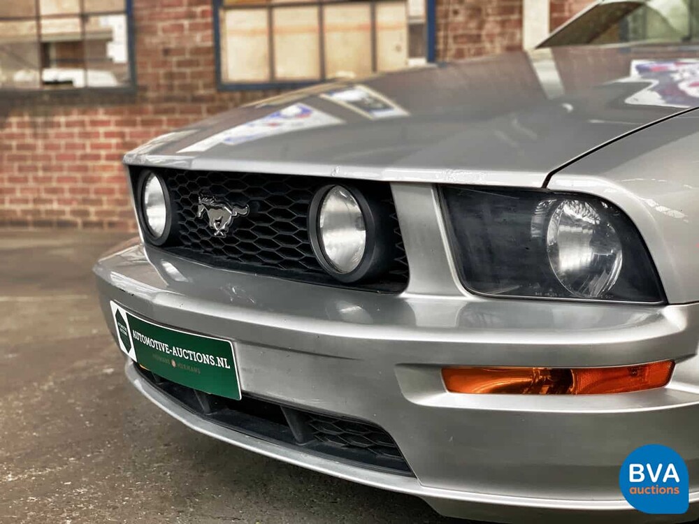 Ford Mustang Cabriolet 4.6 V8 GT Cabrio USA 2006, 13-ZF-SV.