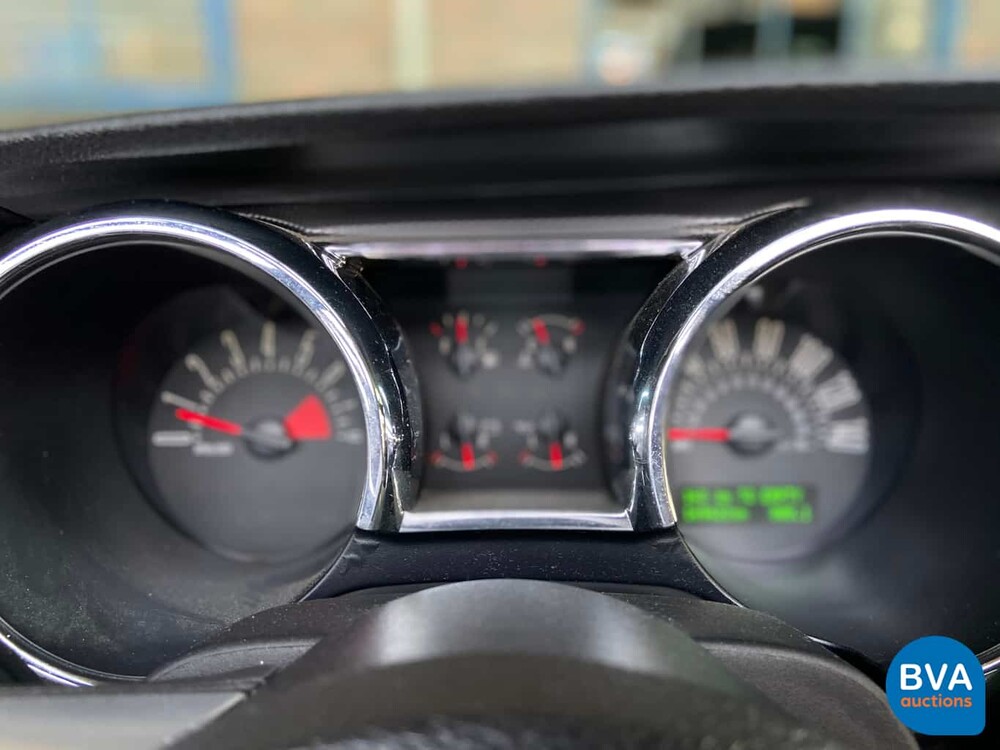 Ford Mustang Cabriolet 4.6 V8 GT Cabrio USA 2006, 13-ZF-SV.