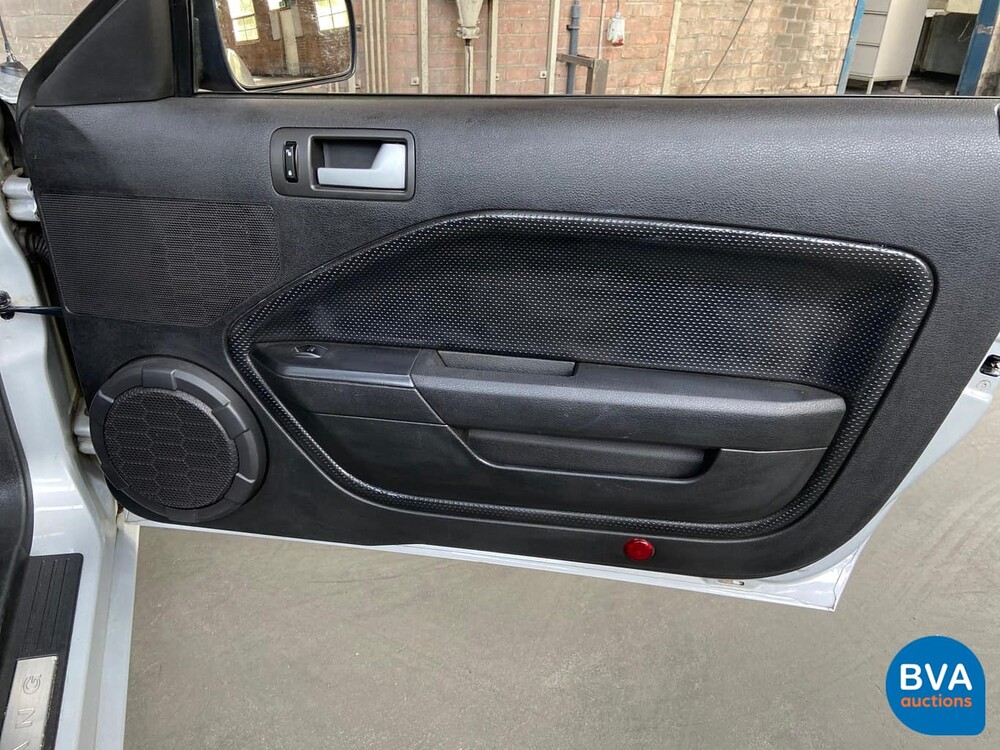 Ford Mustang Cabriolet 4.6 V8 GT Cabrio USA 2006, 13-ZF-SV.