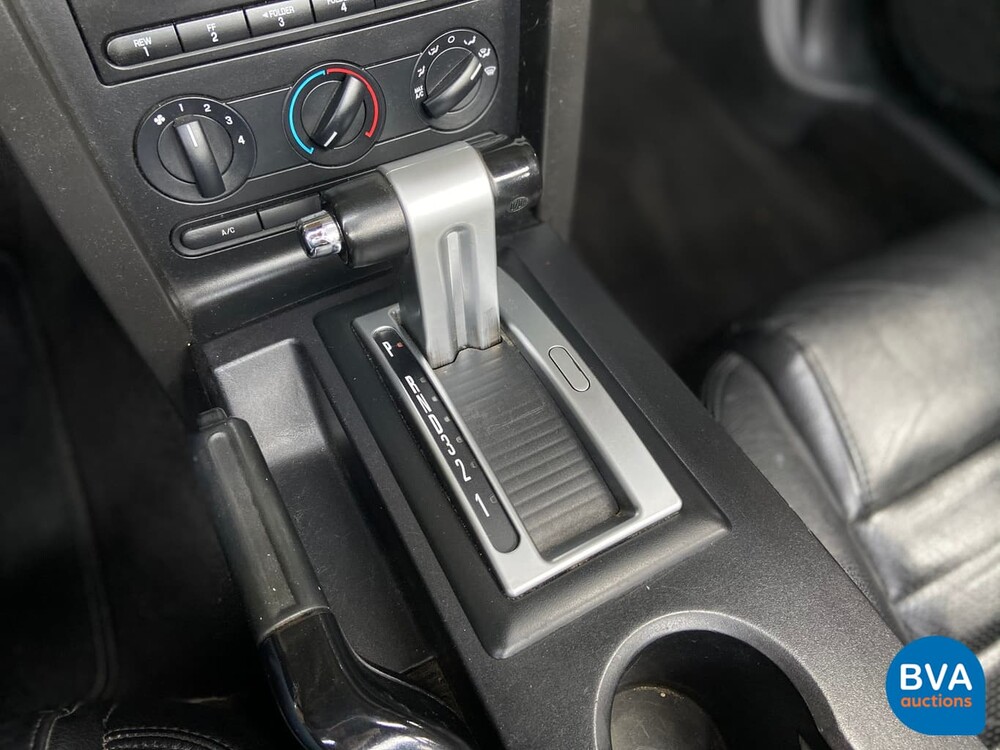 Ford Mustang Cabriolet 4.6 V8 GT Cabrio USA 2006, 13-ZF-SV.