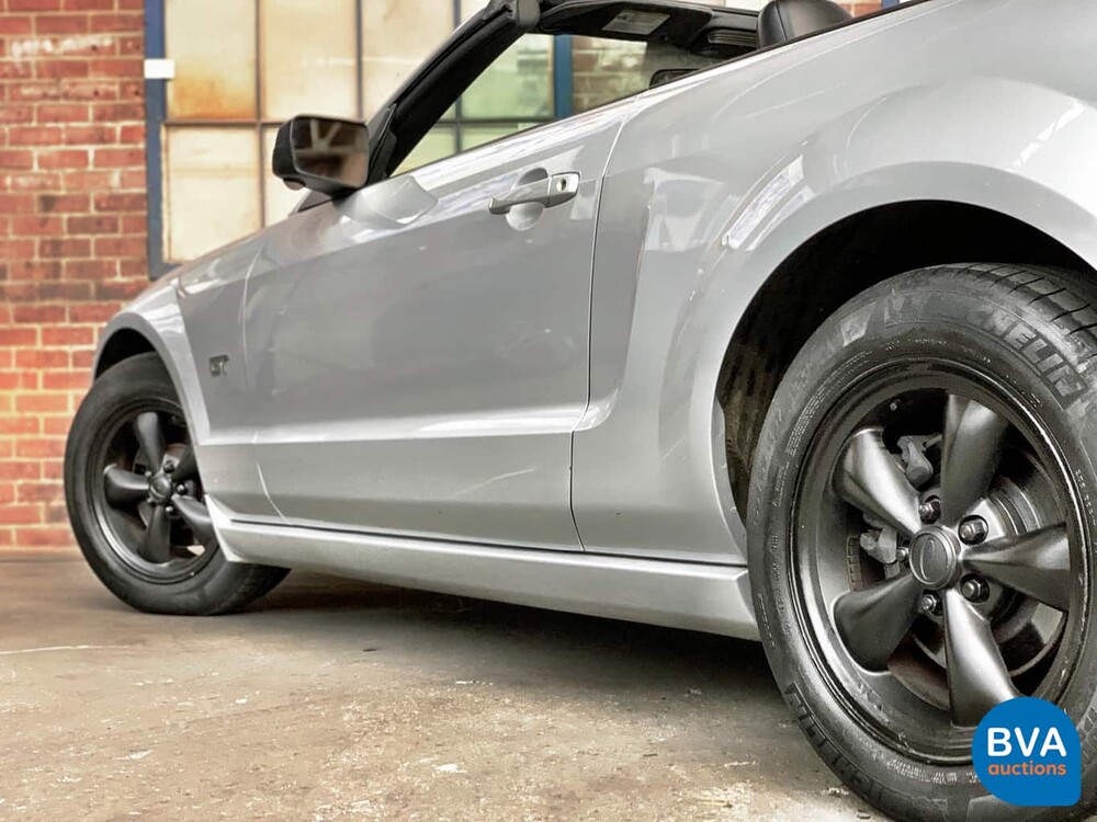 Ford Mustang Cabriolet 4.6 V8 GT Cabrio USA 2006, 13-ZF-SV.