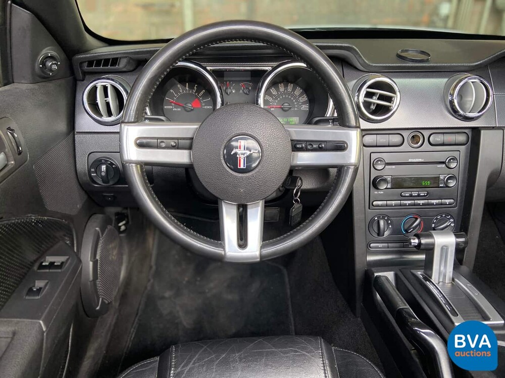 Ford Mustang Cabriolet 4.6 V8 GT Cabrio USA 2006, 13-ZF-SV.