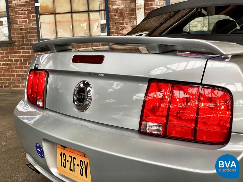 Ford Mustang Cabriolet 4.6 V8 GT Cabrio USA 2006, 13-ZF-SV.