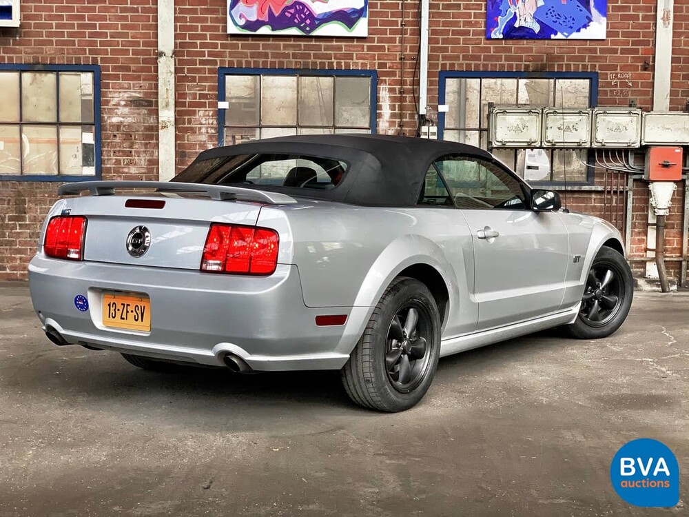Ford Mustang Cabriolet 4.6 V8 GT Cabrio USA 2006, 13-ZF-SV.