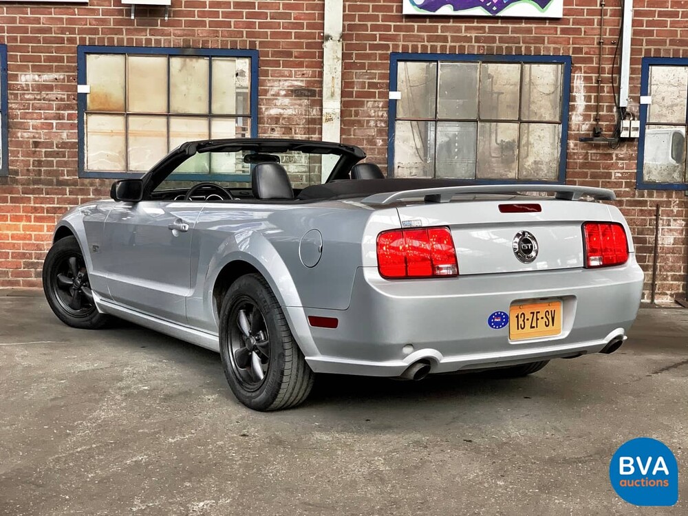 Ford Mustang Cabriolet 4.6 V8 GT Cabrio USA 2006, 13-ZF-SV.