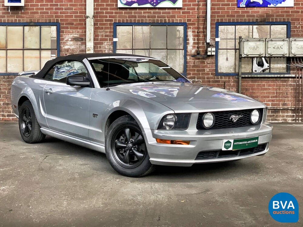 Ford Mustang Cabriolet 4.6 V8 GT Cabrio USA 2006, 13-ZF-SV.