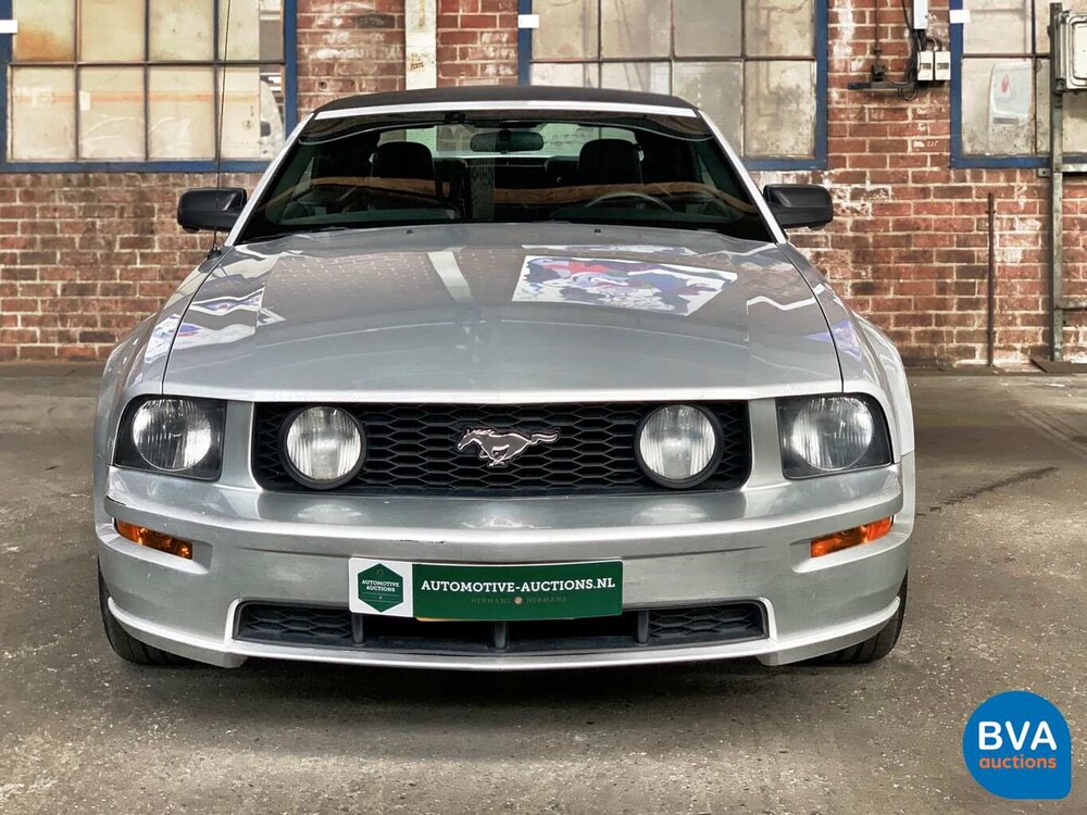 Ford Mustang Cabriolet 4.6 V8 GT Cabrio USA 2006, 13-ZF-SV.