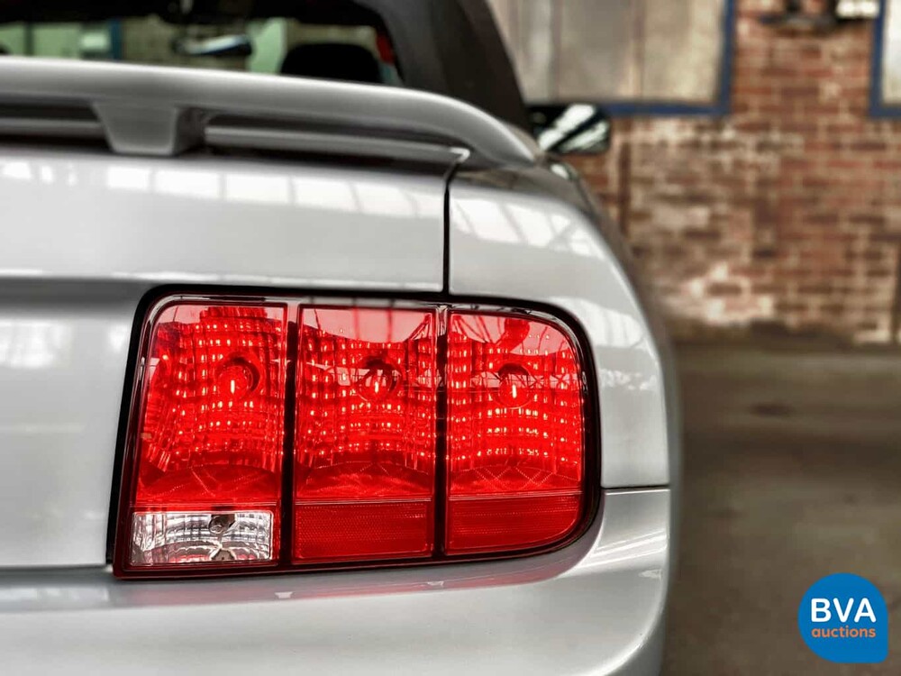 Ford Mustang Cabriolet 4.6 V8 GT Cabrio USA 2006, 13-ZF-SV.