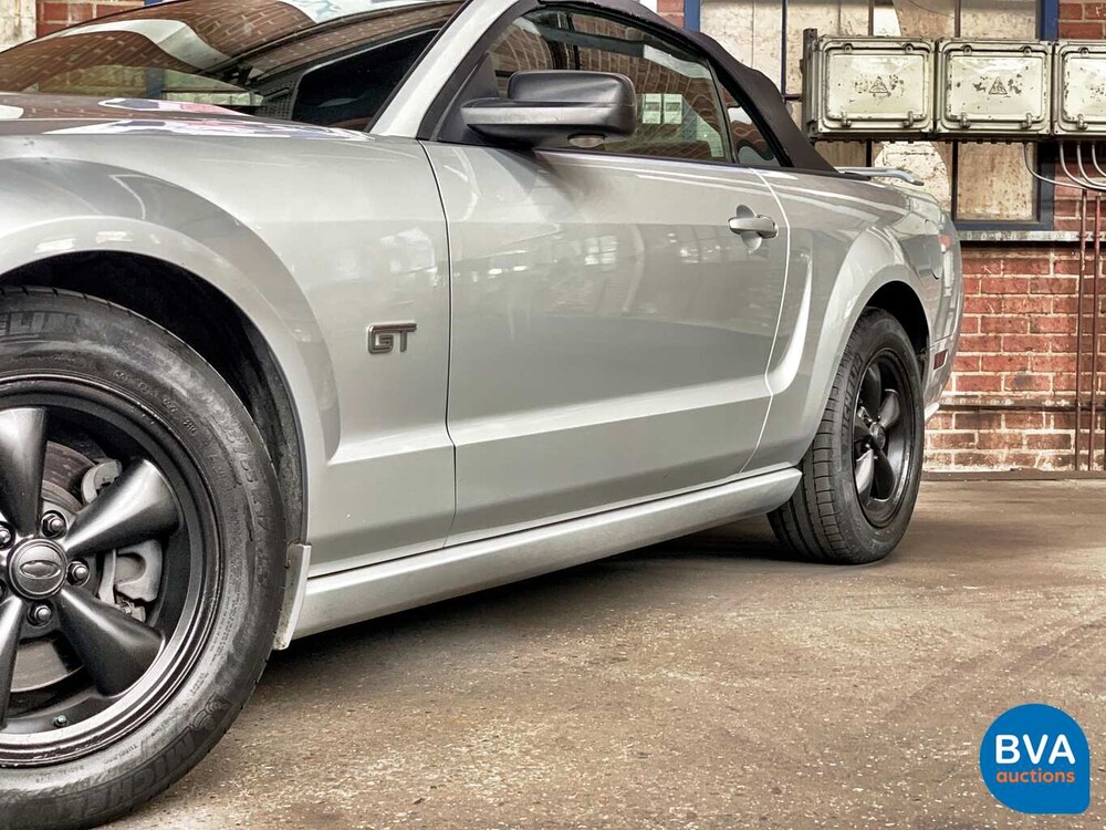 Ford Mustang Cabriolet 4.6 V8 GT Cabrio USA 2006, 13-ZF-SV.