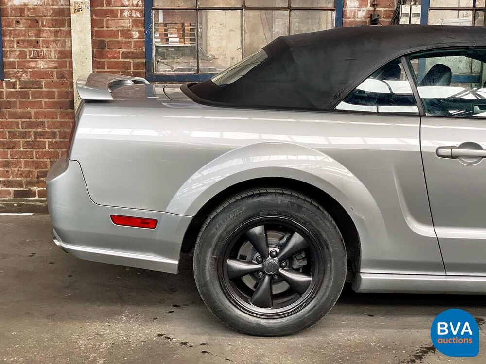 Ford Mustang Cabriolet 4.6 V8 GT Cabrio USA 2006, 13-ZF-SV.
