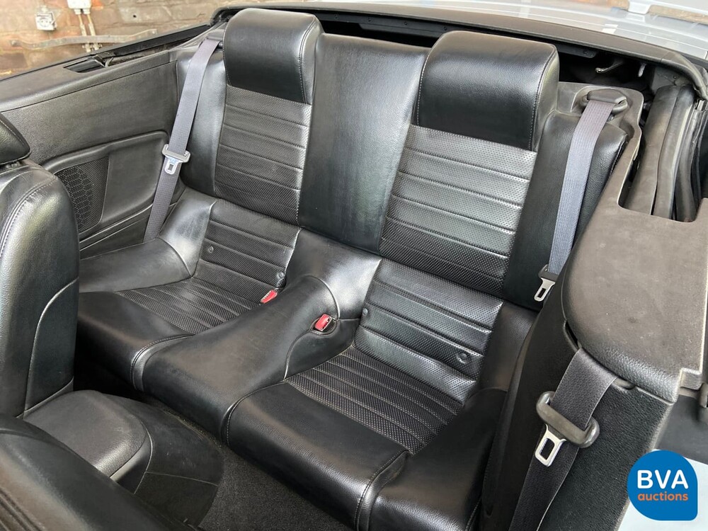 Ford Mustang Cabriolet 4.6 V8 GT Cabrio USA 2006, 13-ZF-SV.