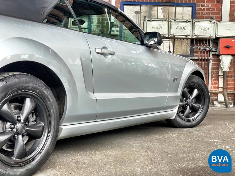 Ford Mustang Cabriolet 4.6 V8 GT Cabrio USA 2006, 13-ZF-SV.