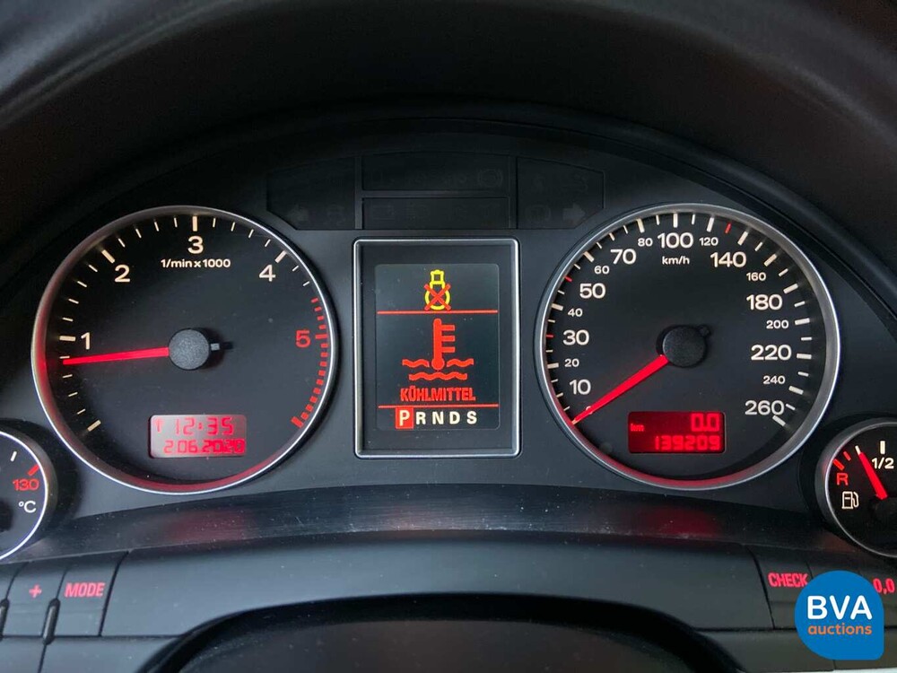 Audi A4 Avant 3.0 TDI Quattro S-Line Automatik 233 PS 2007.