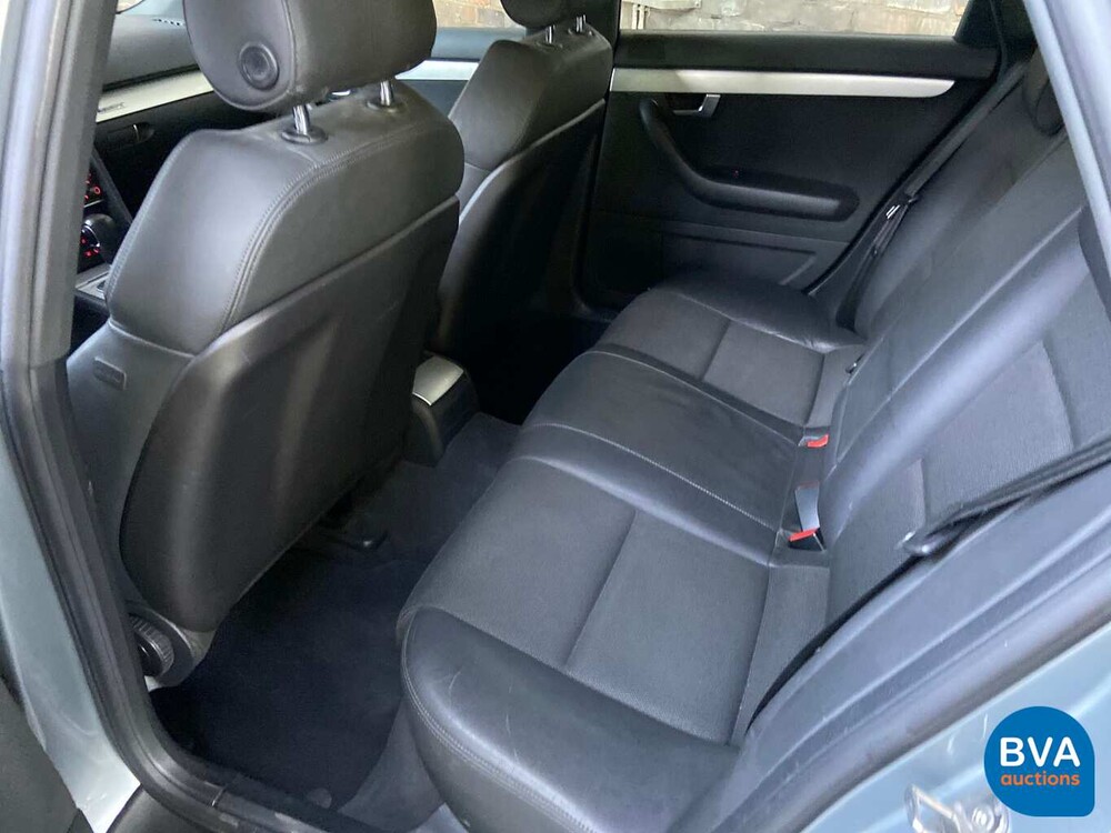 Audi A4 Avant 3.0 TDI Quattro S-Line Automatik 233 PS 2007.