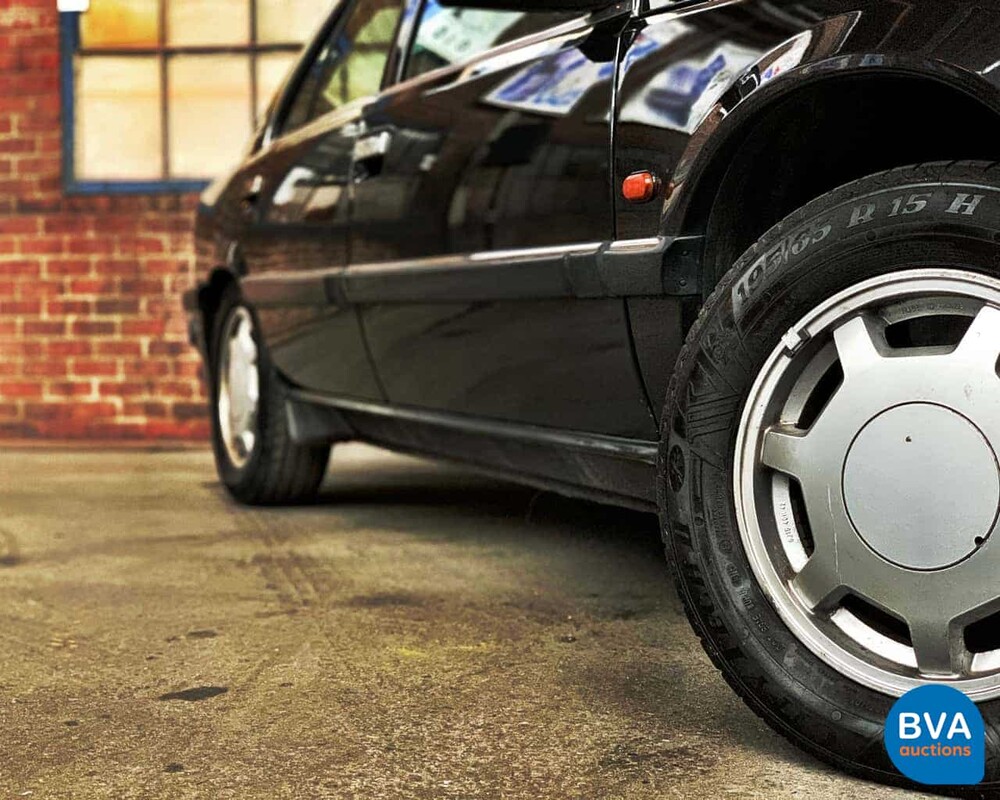 Renault 25 2.0 TXI Phase II 135 PS -Org.NL-1991, DJ-HP-72.