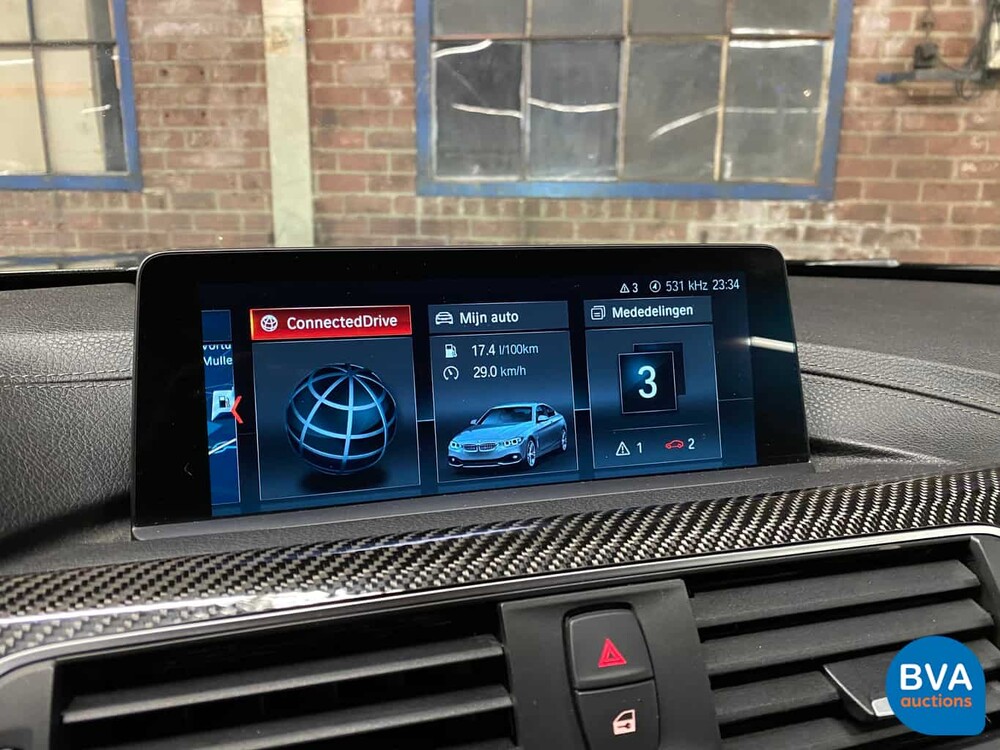 BMW M4 Competition Coupé 450 PS 4er 2017.