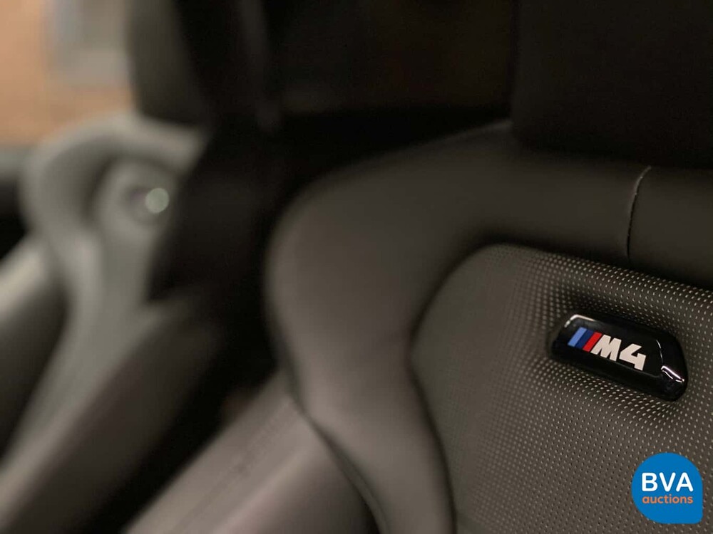 BMW M4 Competition Coupé 450 PS 4er 2017.