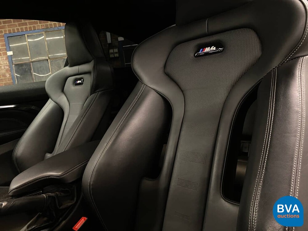 BMW M4 Competition Coupé 450 PS 4er 2017.