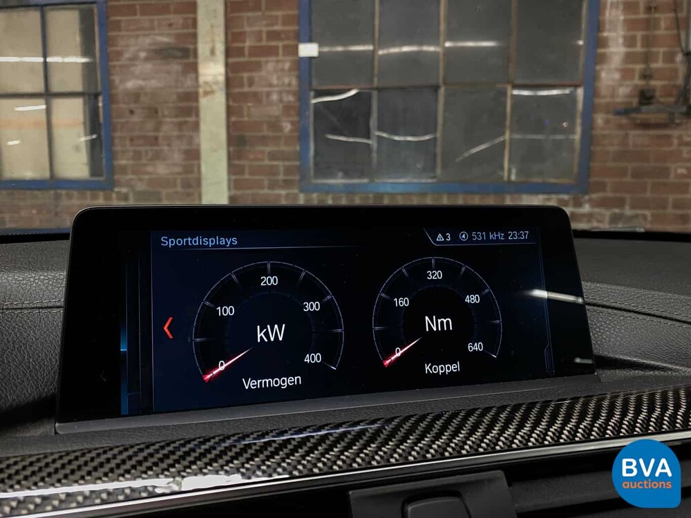 BMW M4 Competition Coupé 450 PS 4er 2017.