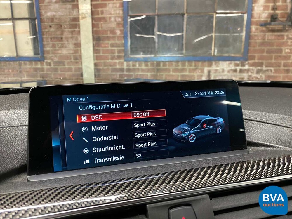 BMW M4 Competition Coupé 450 PS 4er 2017.