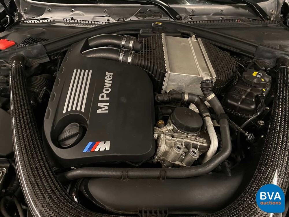 BMW M4 Competition Coupé 450 PS 4er 2017.