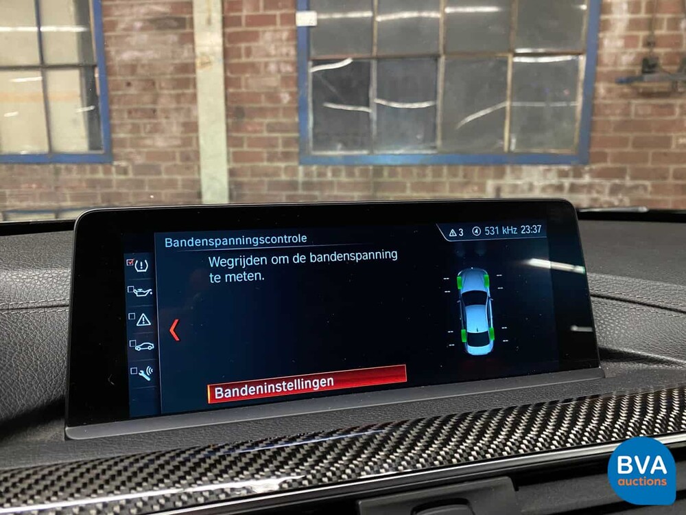 BMW M4 Competition Coupé 450 PS 4er 2017.