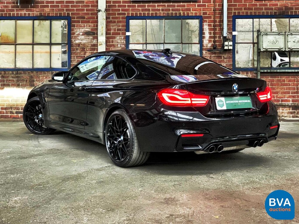 BMW M4 Competition Coupé 450 PS 4er 2017.