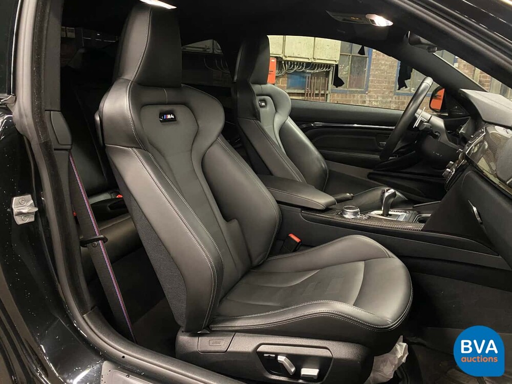 BMW M4 Competition Coupé 450 PS 4er 2017.