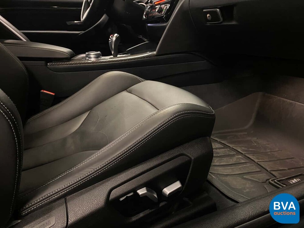 BMW M4 Competition Coupé 450 PS 4er 2017.