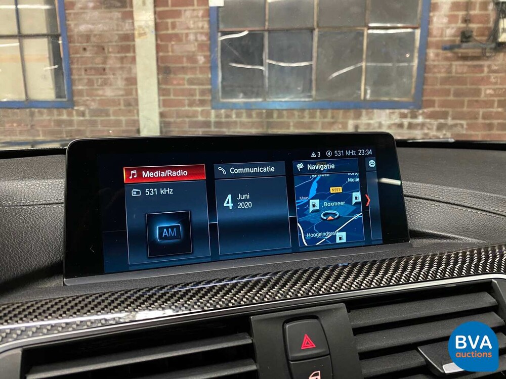 BMW M4 Competition Coupé 450 PS 4er 2017.