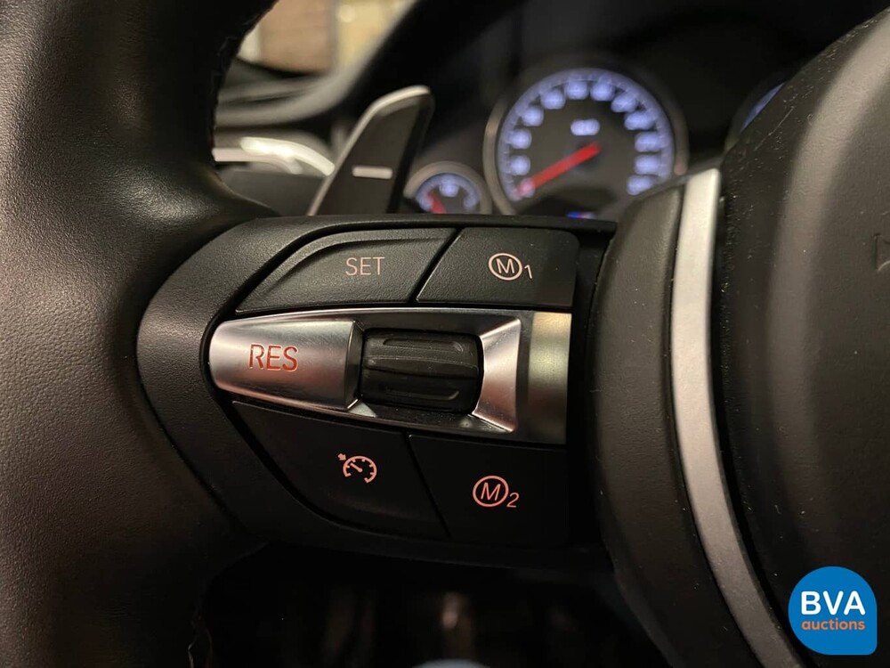 BMW M4 Competition Coupé 450 PS 4er 2017.