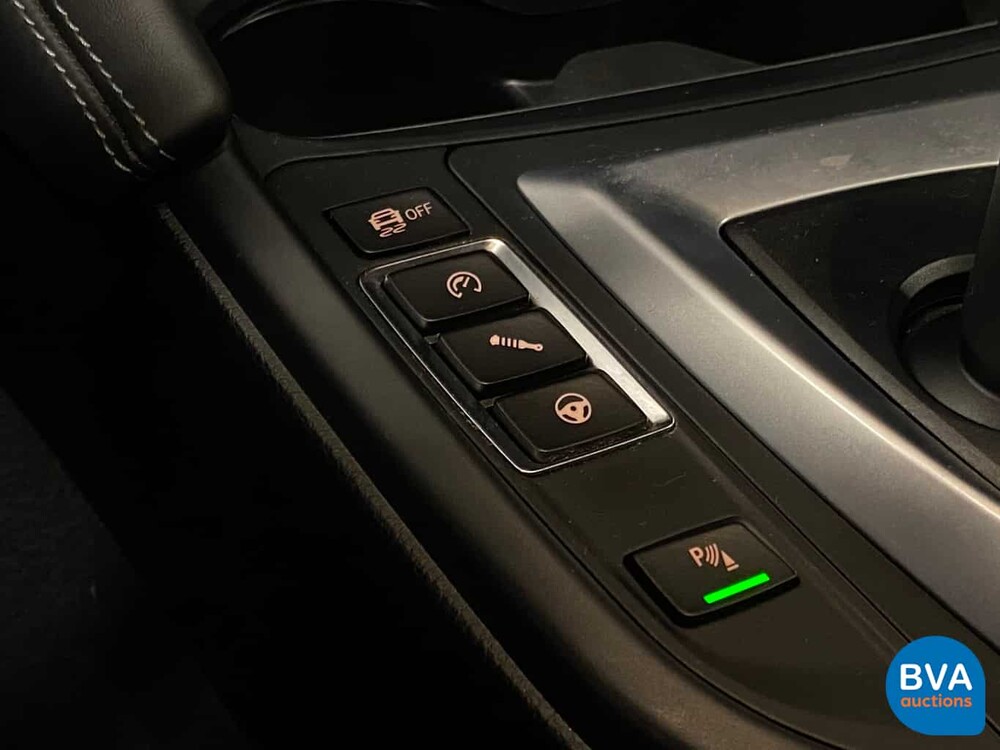 BMW M4 Competition Coupé 450 PS 4er 2017.