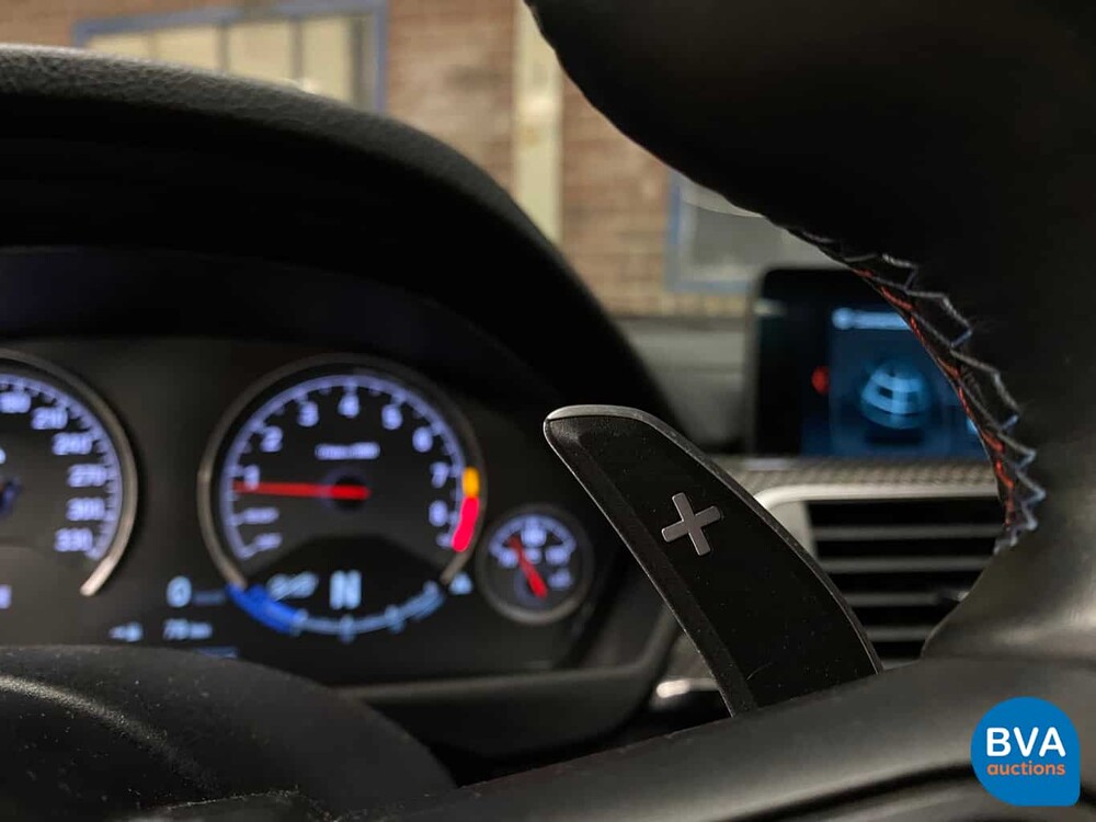 BMW M4 Competition Coupé 450 PS 4er 2017.