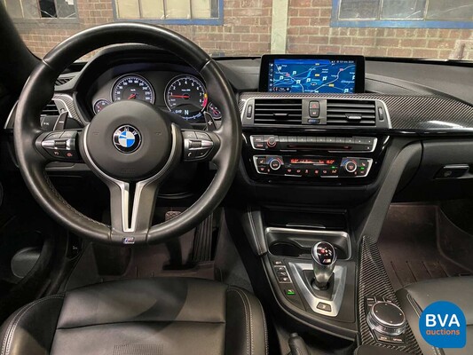 BMW M4 Competition Coupé 450 PS 4er 2017.