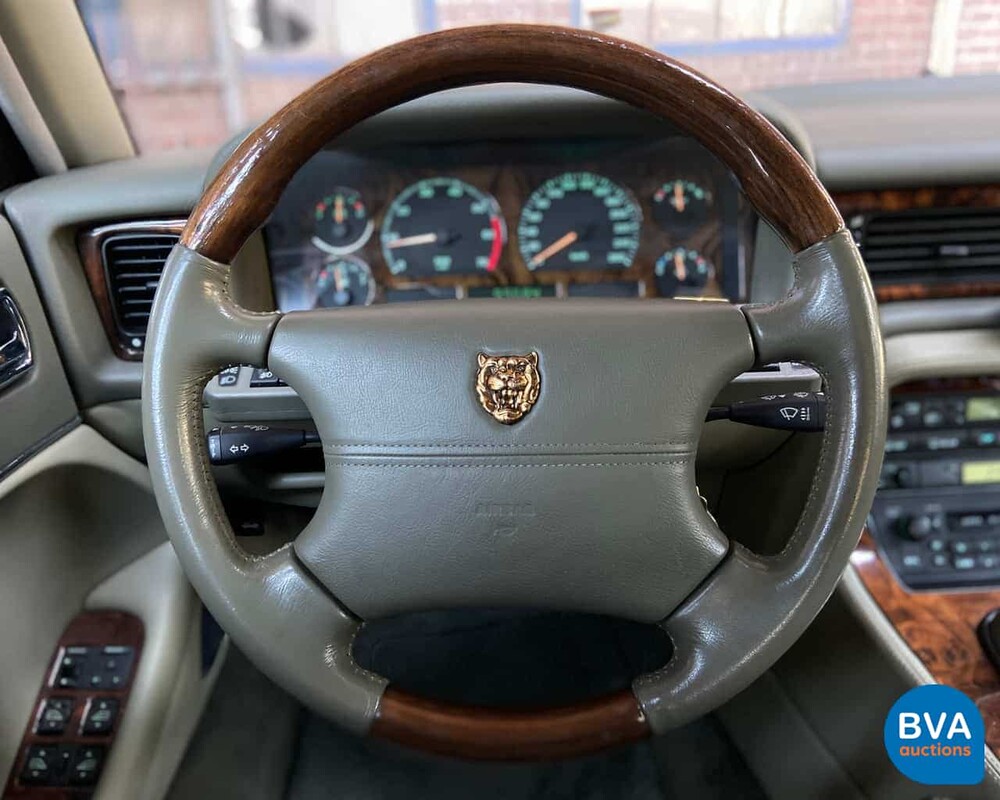 Jaguar Sovereign 4.0 V8 -1e Besitzer / Original NL- 1997, RD-SZ-07.