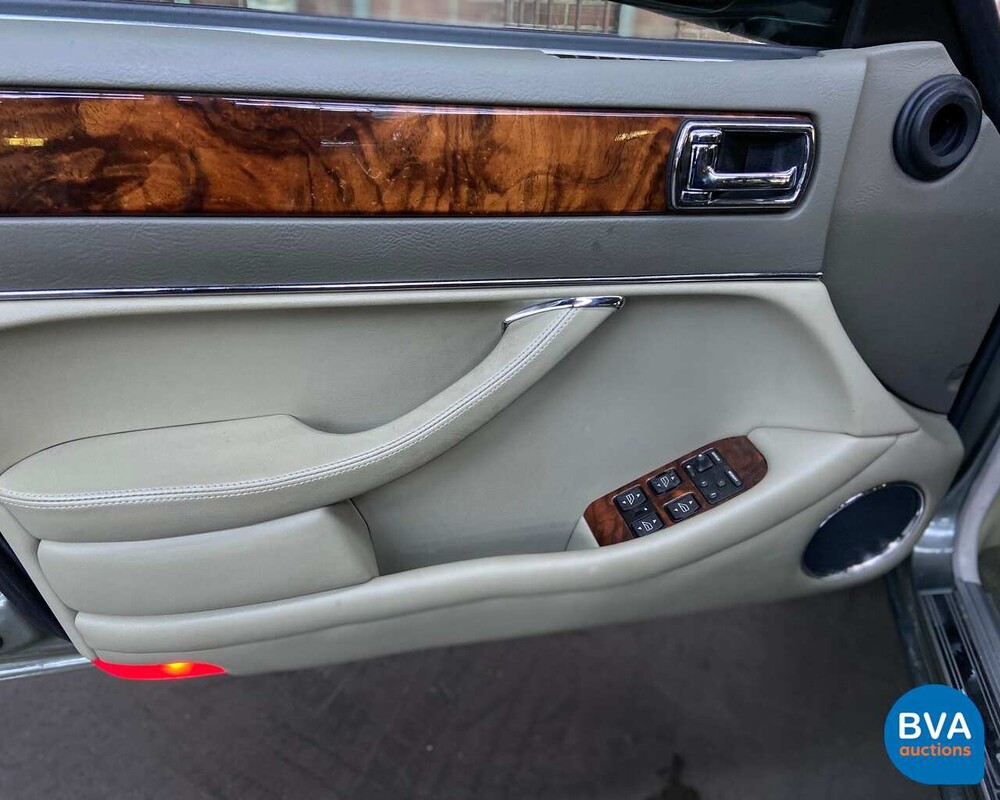 Jaguar Sovereign 4.0 V8 -1e Besitzer / Original NL- 1997, RD-SZ-07.