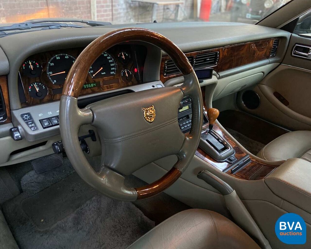 Jaguar Sovereign 4.0 V8 -1e Besitzer / Original NL- 1997, RD-SZ-07.