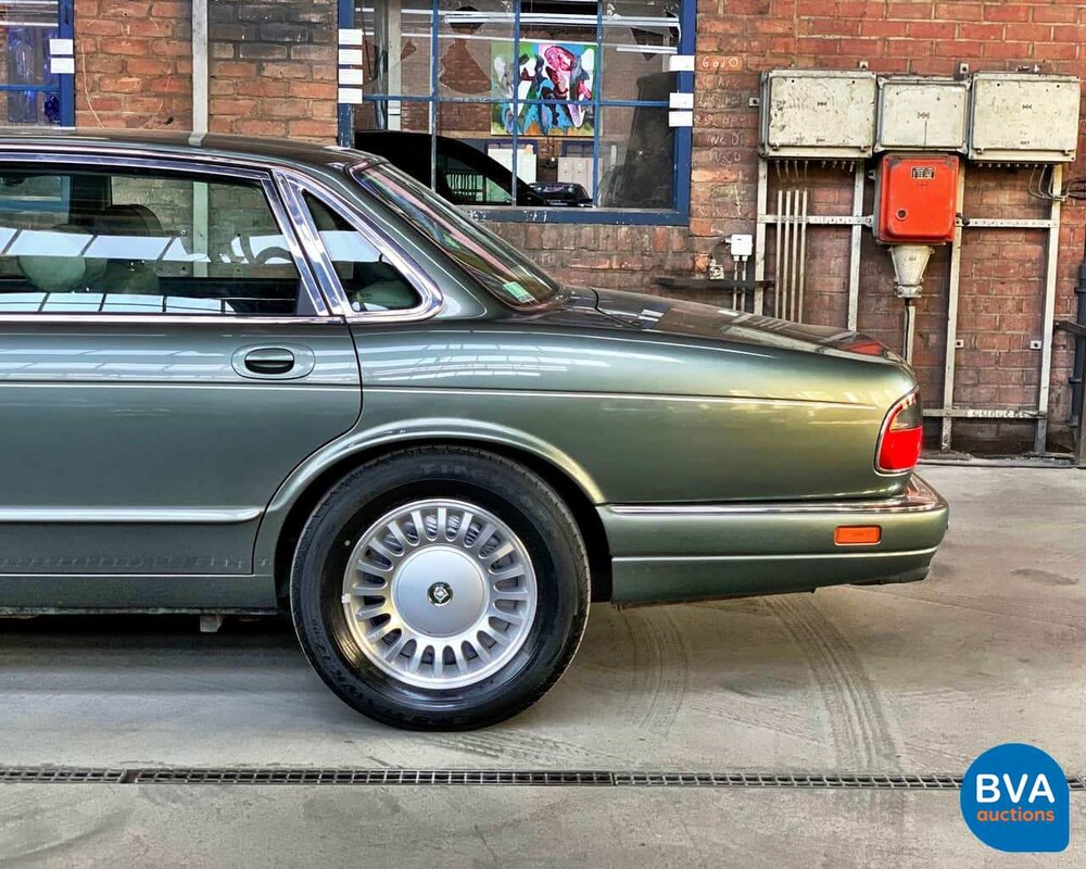 Jaguar Sovereign 4.0 V8 -1e Besitzer / Original NL- 1997, RD-SZ-07.